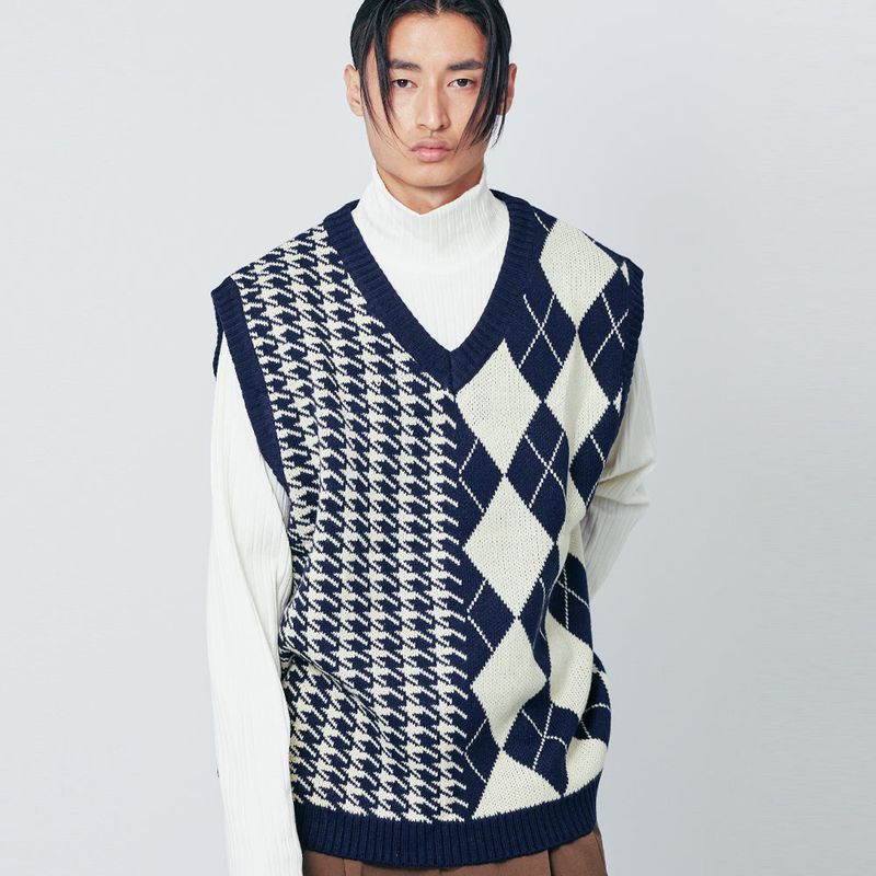 S SY（エスエスワイ）の「Argyle & hound check knit vest navy（Tops）」
