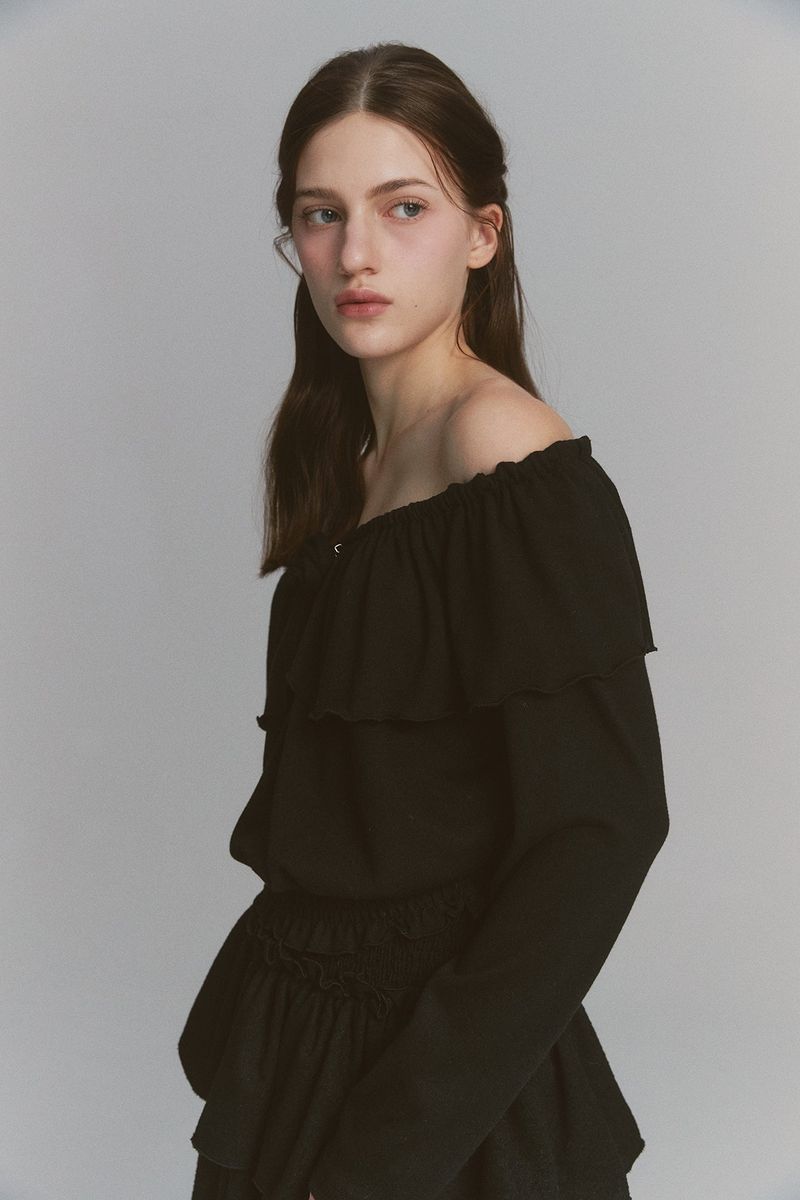 Tulip Off Shoulder Top Black