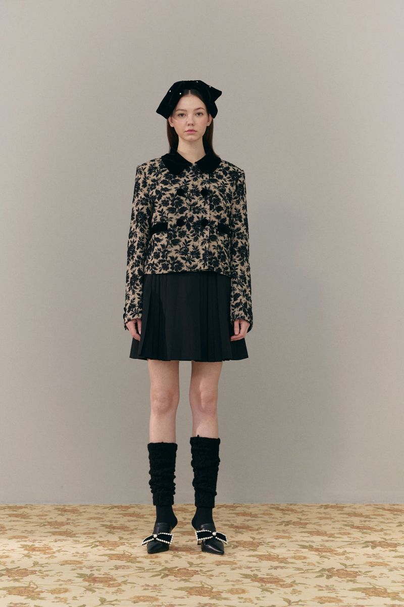 ROMANCHIC(ロマンシック)の「Velvet collar jacket(Jackets/Outerwear)」