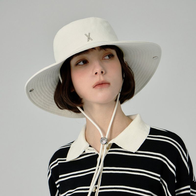 VA Stud Safari Bucket Hat / Cream