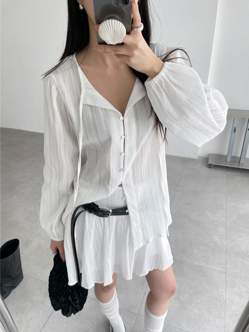 opening button blouse