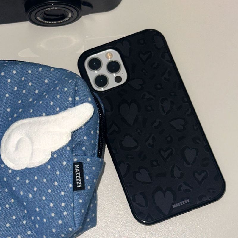 MAZZZZY（マジー）の「[Magsafe]Leopard Heart glass case / Black（Smartphone Accessories）」