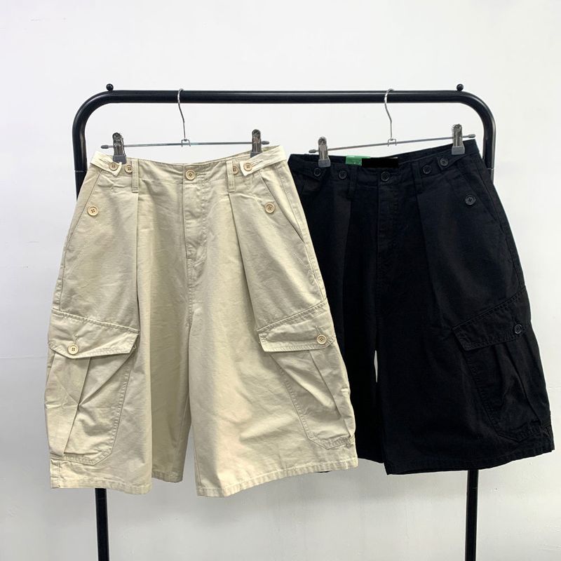 Snap big cargo bermuda pants