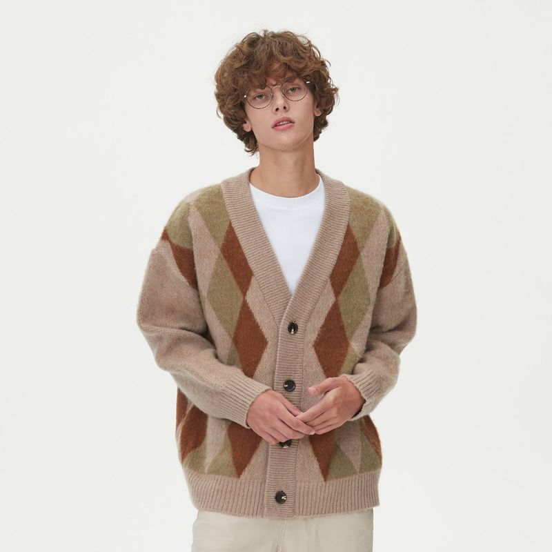 BRUSHED ARGYLE KNIT CARDIGAN_BEIGE