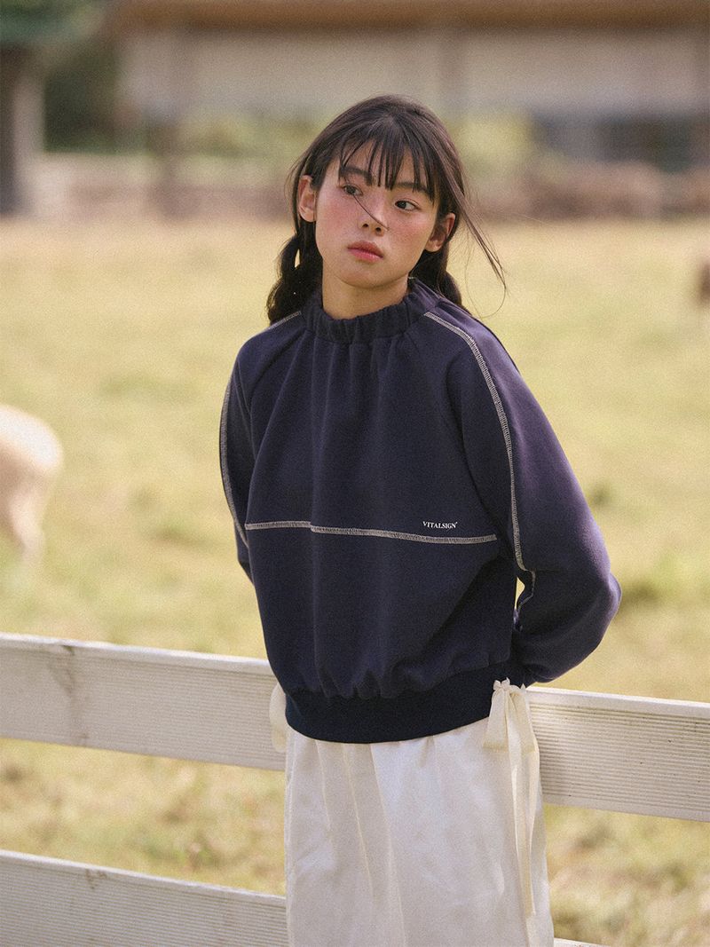 Neck Banding Ribbon Sweatshirt