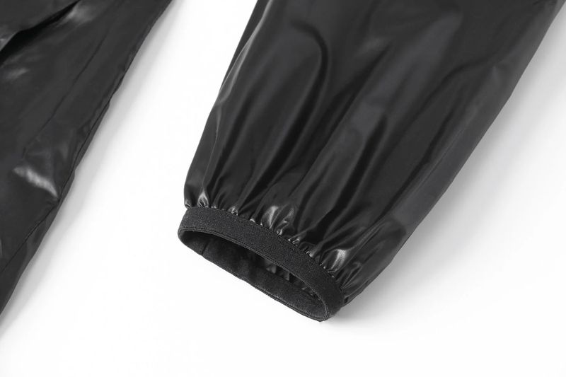 Athletic windbreaker - black