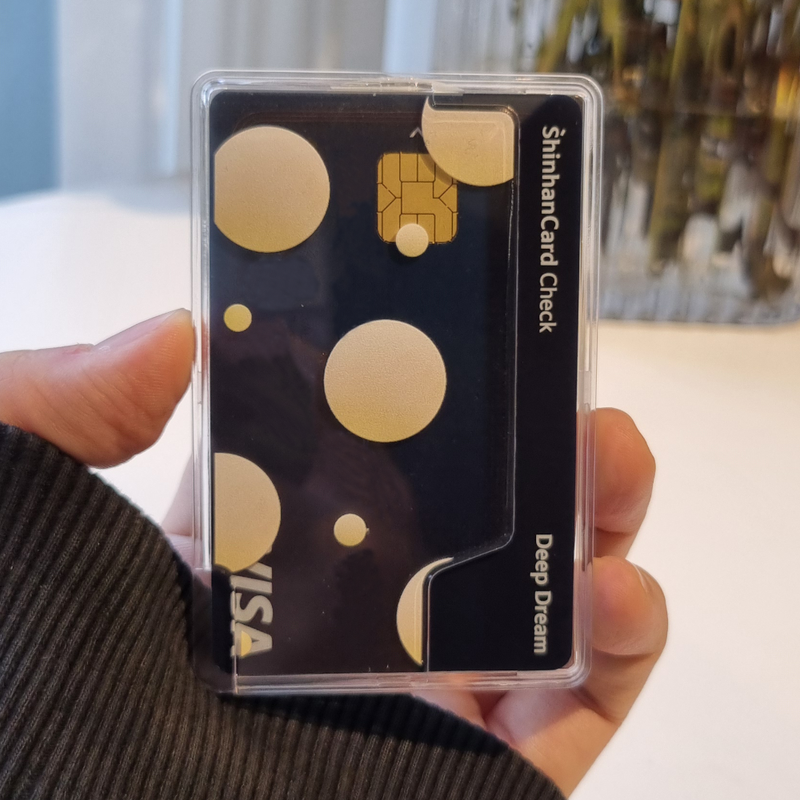 quattrocomma（クアトロコンマ）の「ビーズアイスクリームマグセーフトランスペアレントカードウォレット（スマホグッズ/小物）」