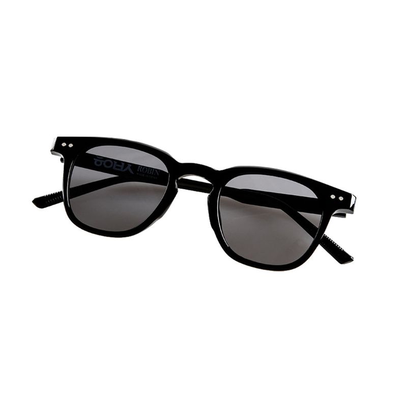 Robin Black / Black UV Lens
