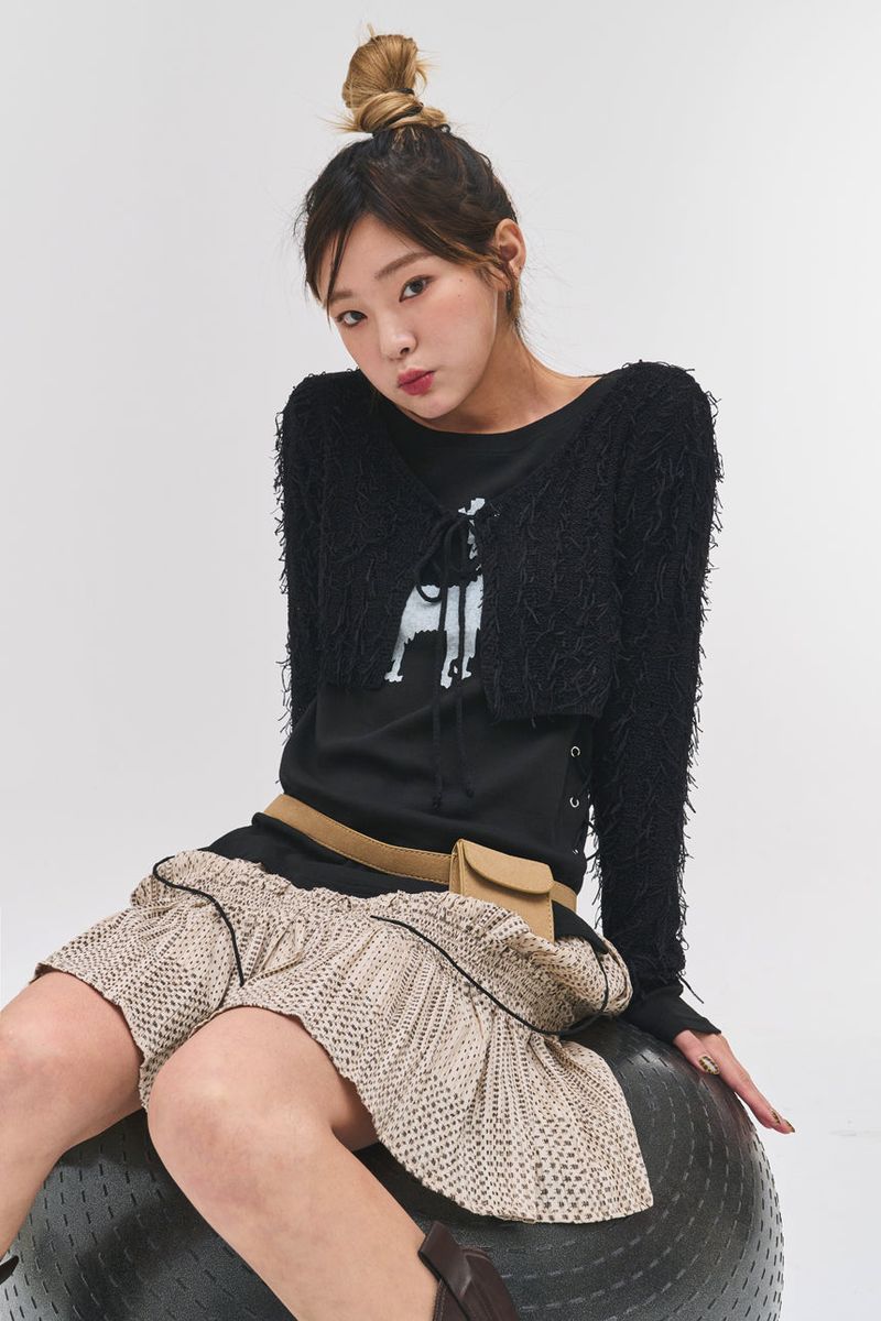 Dear eyelet t (2 colors)