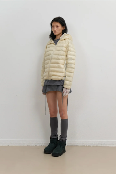 Light Down Hooded Jacket / Light Yellow