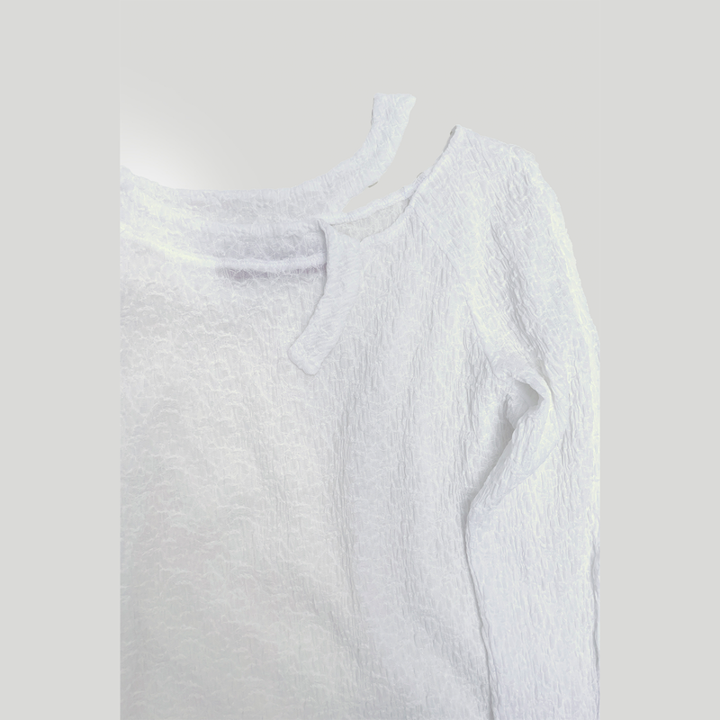 CUT-OUT RAGLAN SLEEVE TOP
