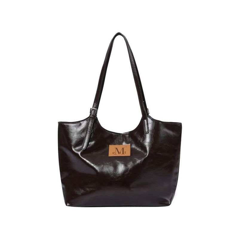 MUCENT（ムセント）の「アーモンドフロントバックルレザーショルダーバッグ ユニセックス（バッグ）」