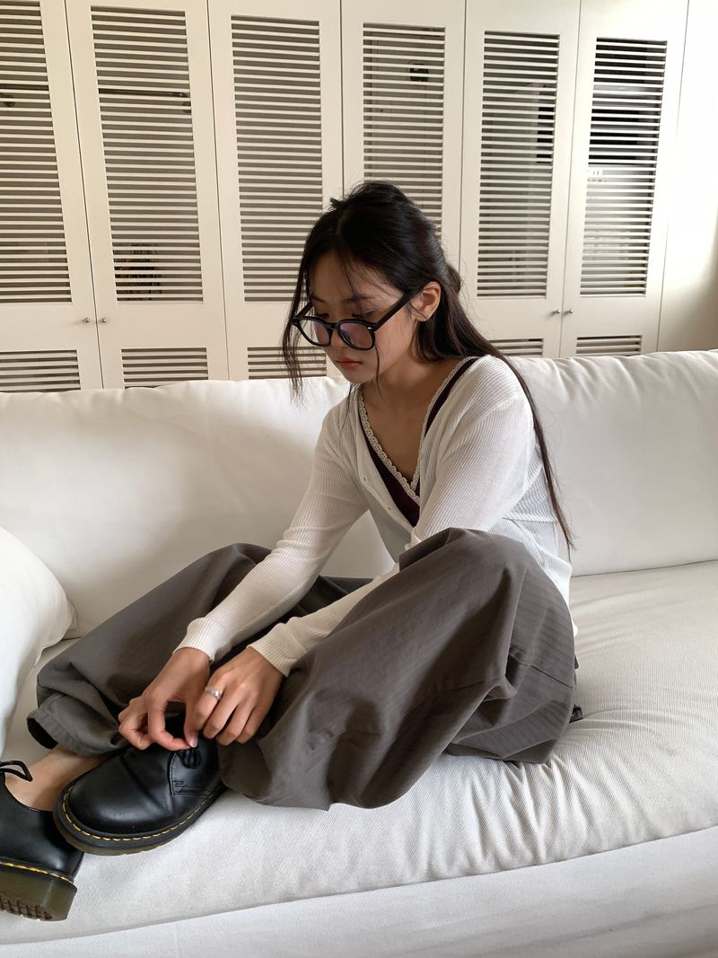 WOOL V-NECK CARDIGAN (5C)