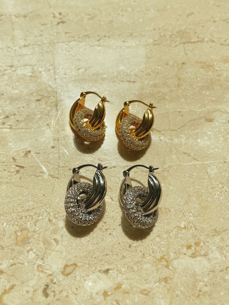 just LoveR.(ジャストラバー)の「Vera Double Cubic Earrings(Accessories)」