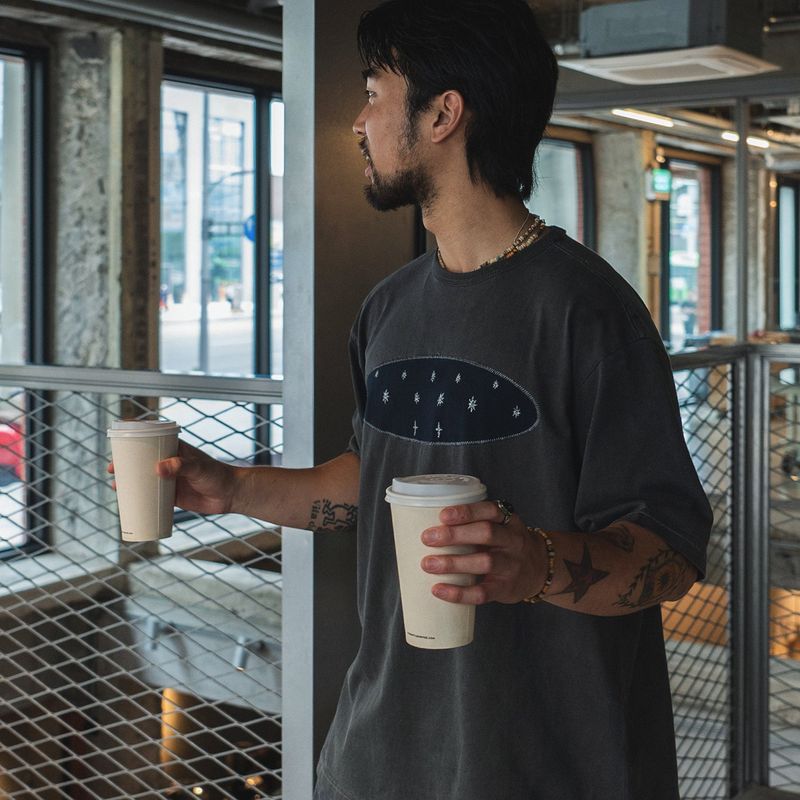 Starry pigment half T-shirts / Black charcoal