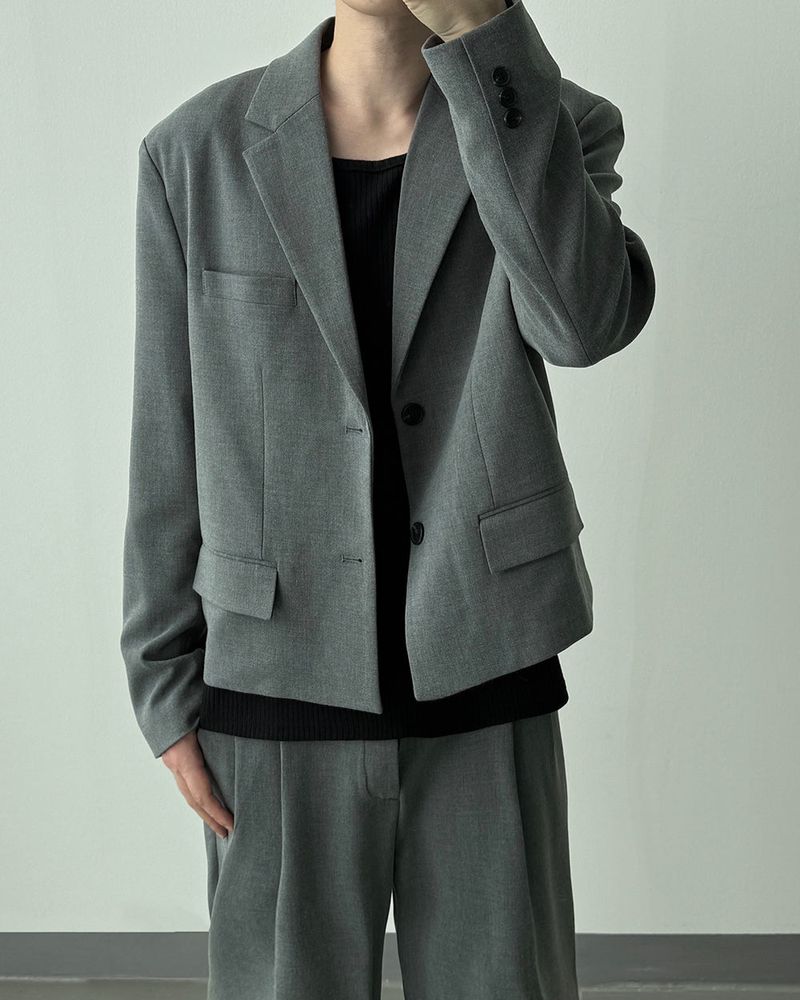 LUMI Oversized Crop Blazer