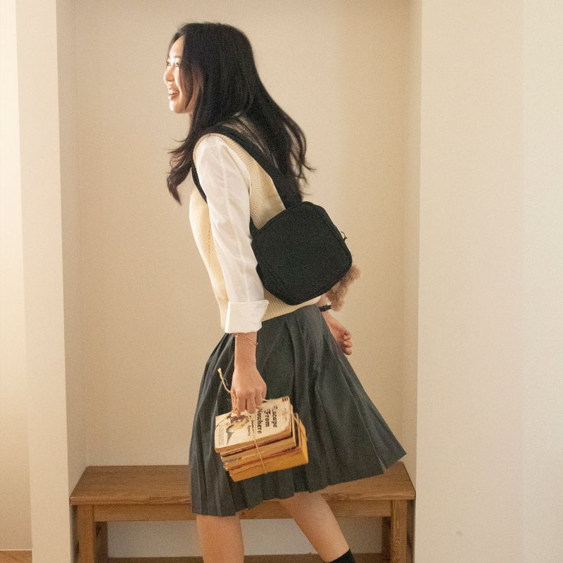 square suede bag _black