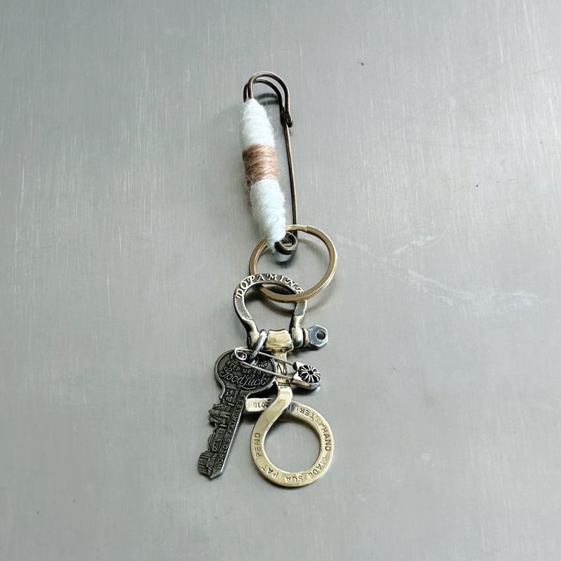 FADE MEET（フェードミート）の「Key Pin Keychain（Toys/Key Holders）」