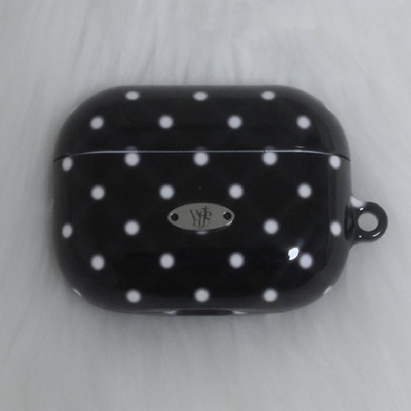 WATERJEAN（ウォータージン）の「[MADE] snug dot airpods case (black)（Smartphone Accessories）」