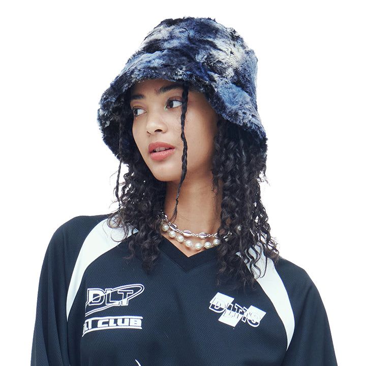 DILETTANTISME（ディレッタンティズム）の「NAVY BLUE ECO FUR BUCKET HAT（Hats）」