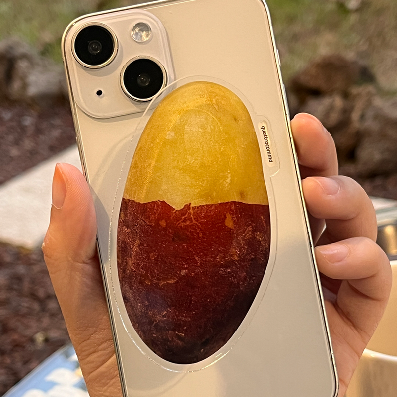 quattrocomma(クアトロコンマ)の「roasted sweet potato magsafe smart tok(Smartphone Accessories)」