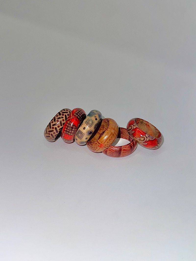 Wood pattern ring (random)