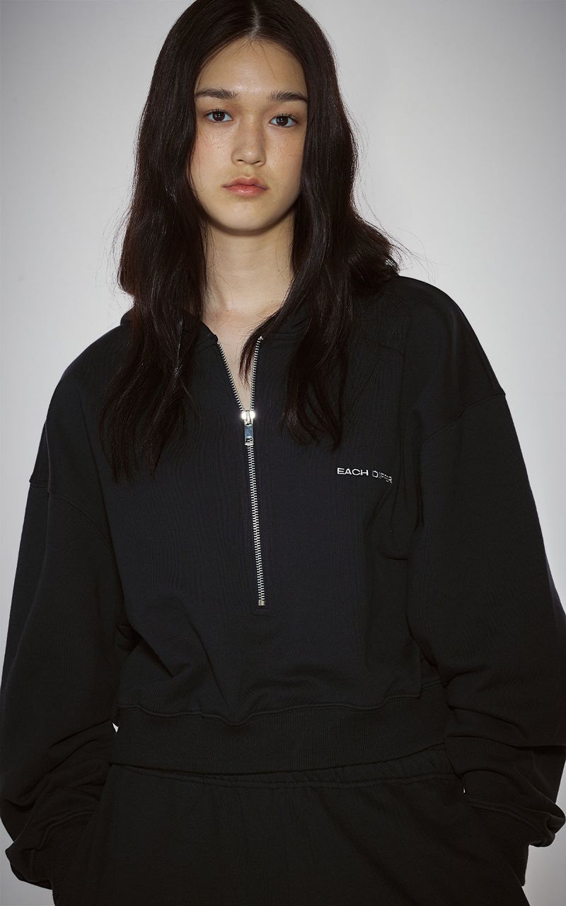 HAIF-ZIP HOODIE (CROP)_NAVY