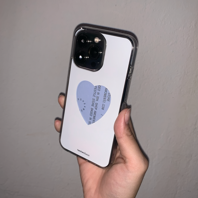 22haus（トゥートゥーハウス）の「heart hole case - white（Smartphone Accessories）」