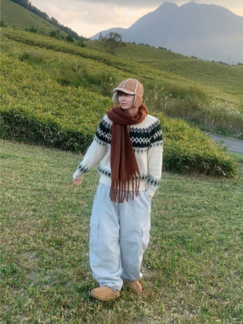 Tassel Bear Cozy Muffler