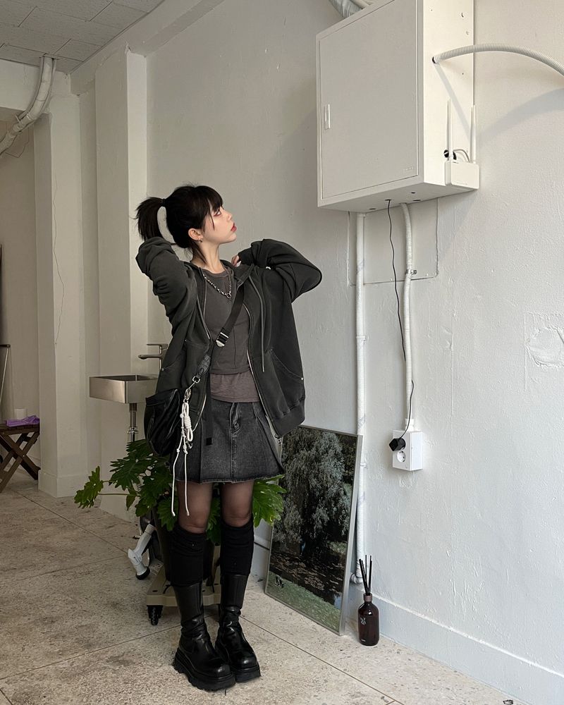 Rivet Pigment Hood Zip-Up