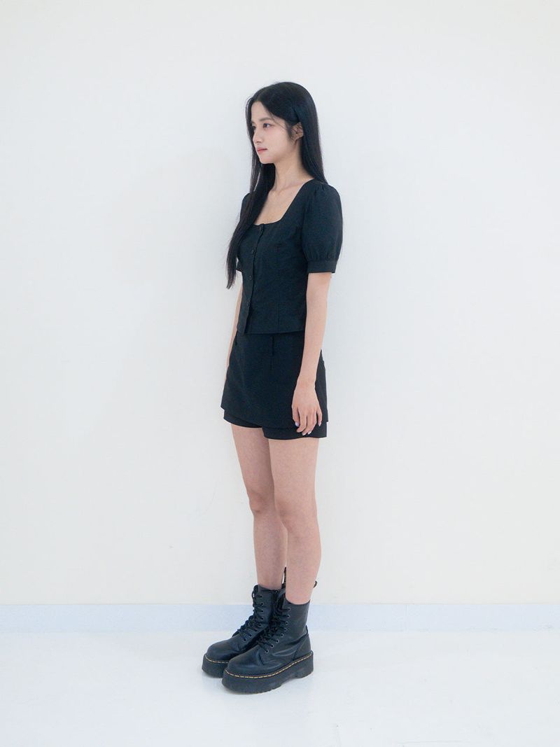 Ririu blouse (Black)