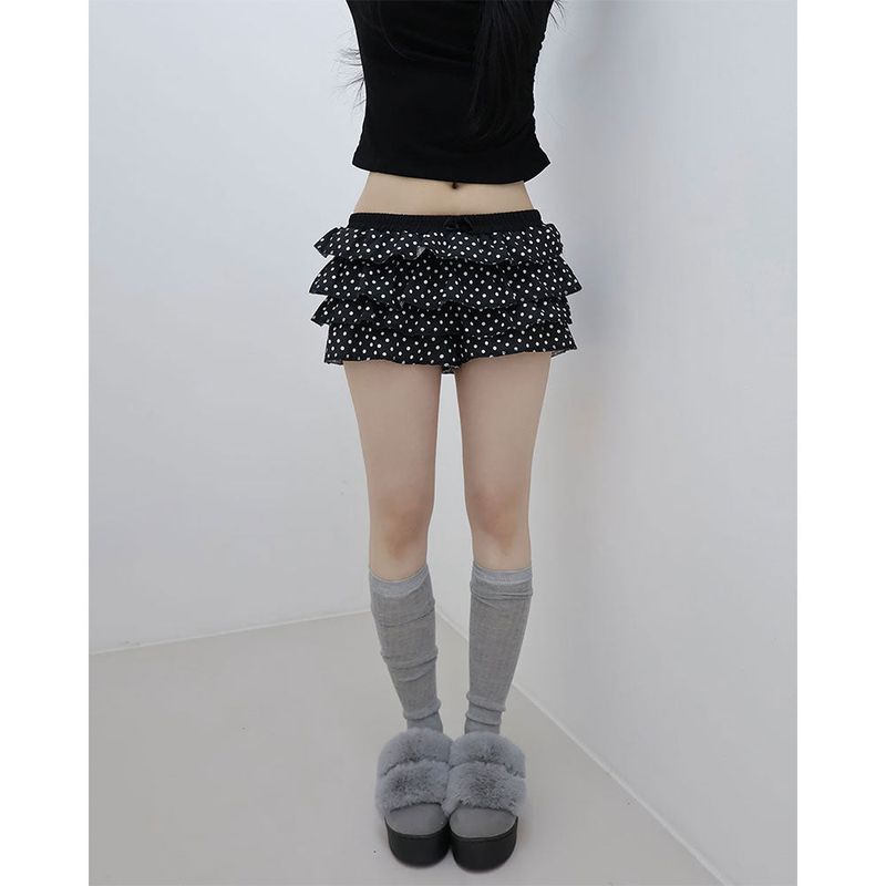 Creamy Dot Shorts