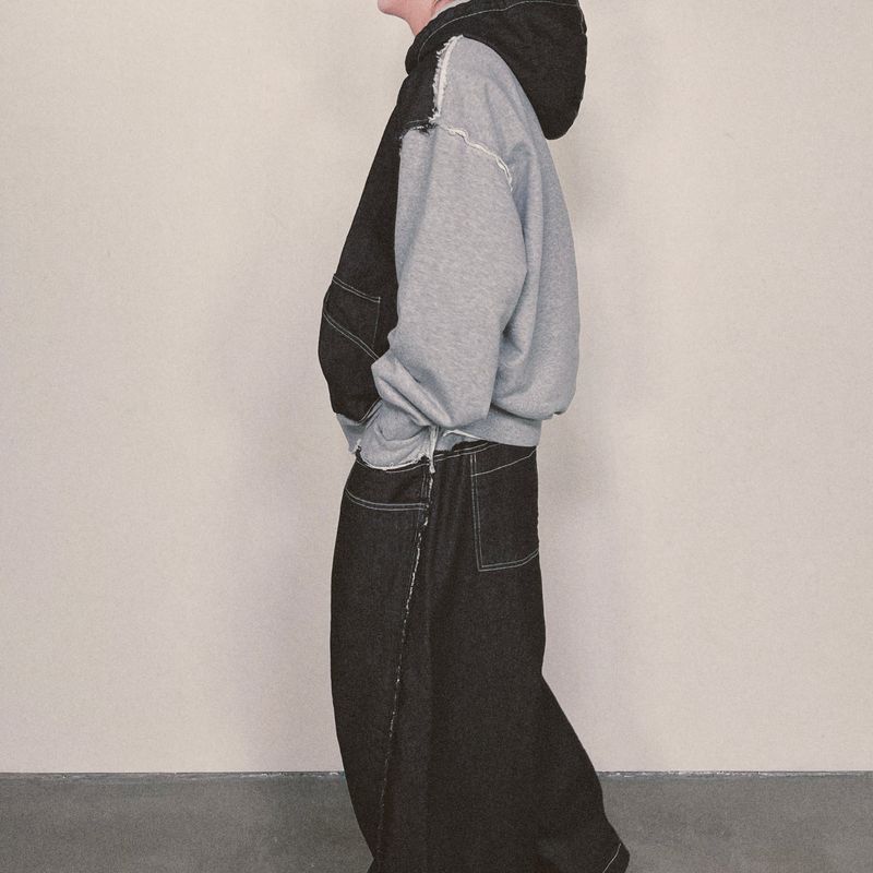 layered deconstructed zip-up hoodie_black