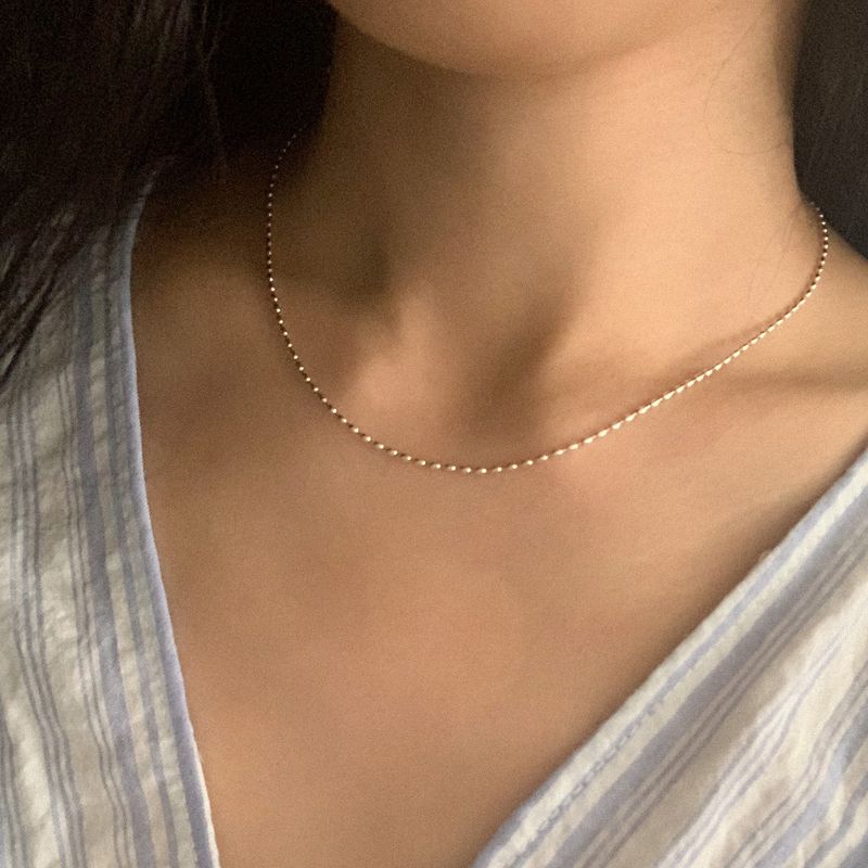Lily Necklace