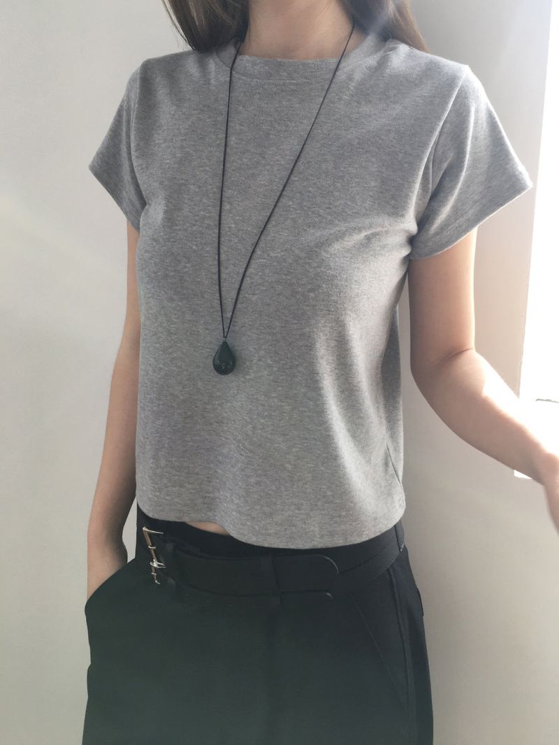 nobiyaka（ノビヤカ）の「Gibon half T（Tops）」