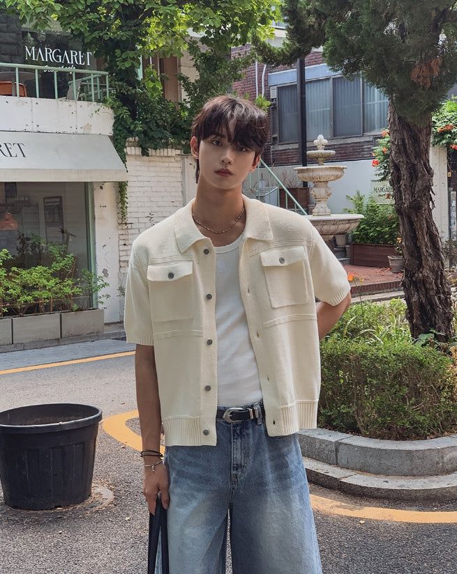 2PLAN（ツープラン）の「Leviron Two-Pocket Cut-out Collar Short-Sleeve Cardigan（Tops）」
