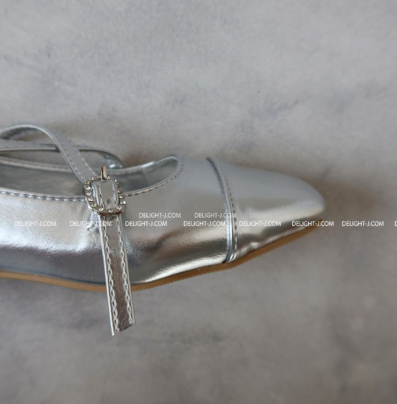 Enamel Cubic Merijane Flat Shoes