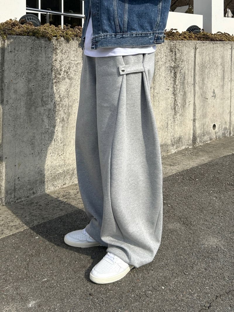 ONE SIDE SNAP BUTTON SWEAT PANTS