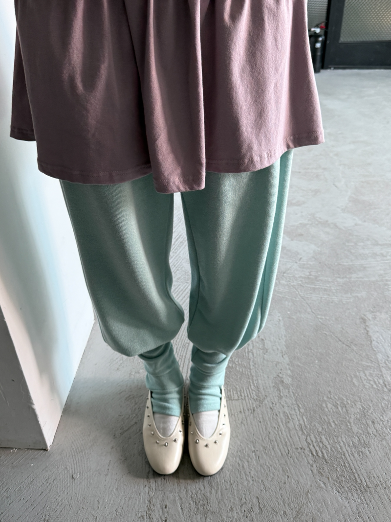 stud soft flat shoes