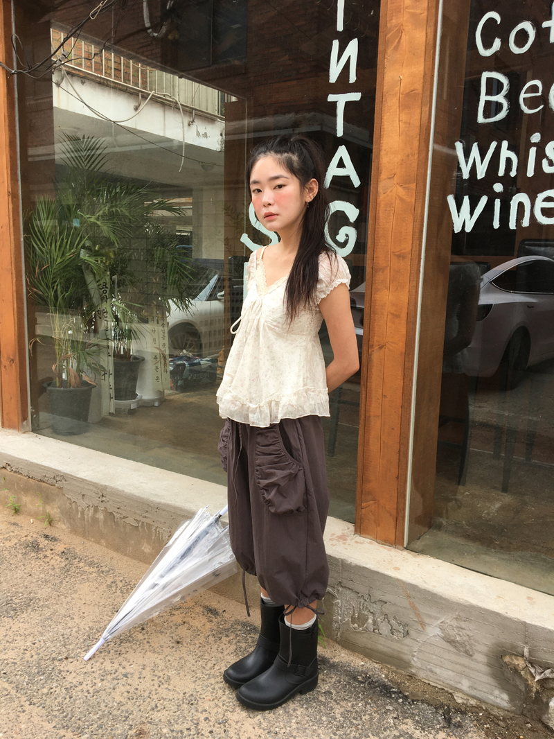 DUGGY（ダギー）の「Kine Shirred Bermuda Pants (3color)（Pants）」