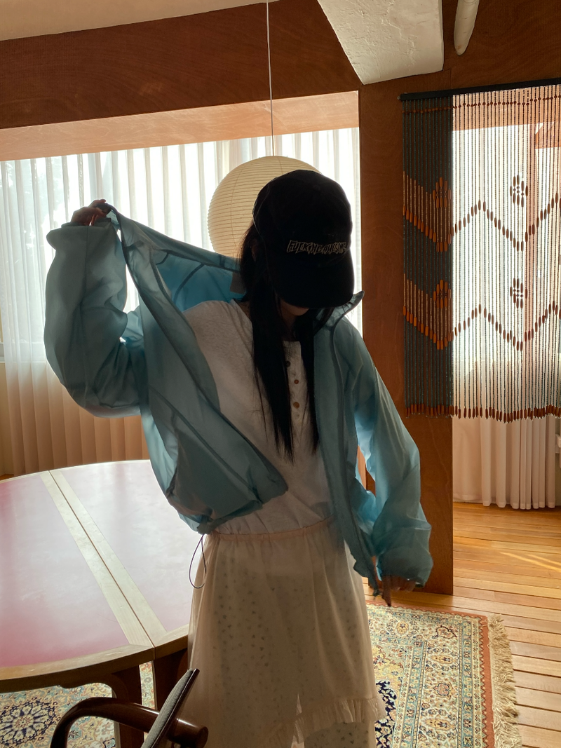 finger light wind breaker