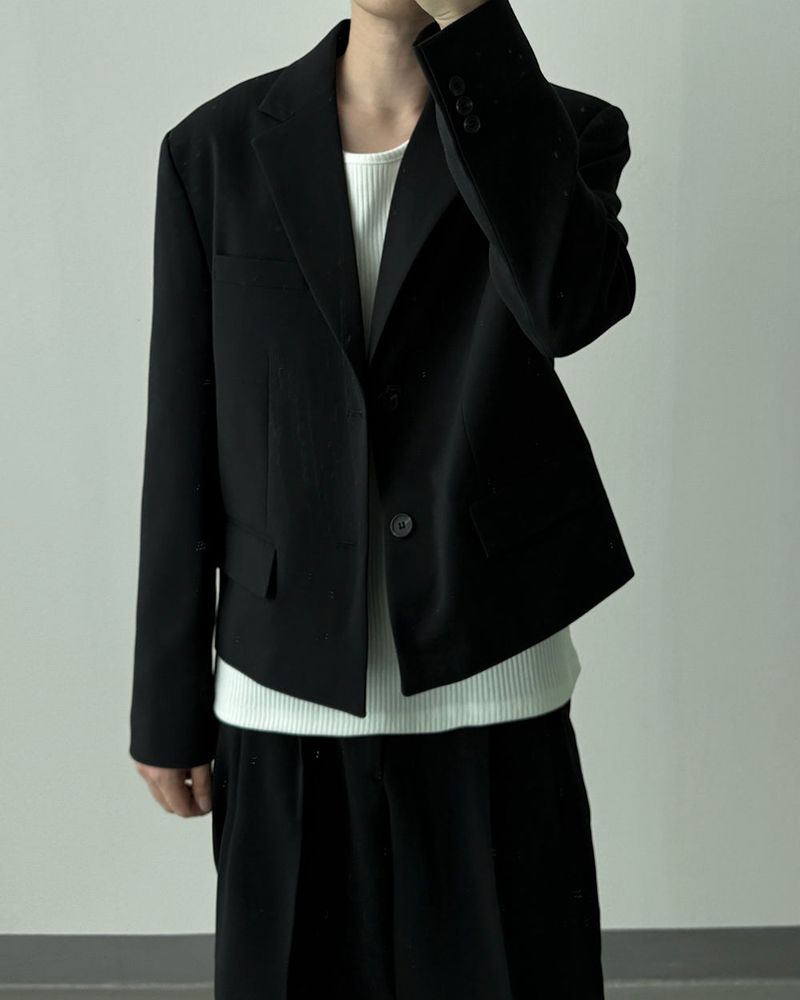 LUMI Oversized Crop Blazer