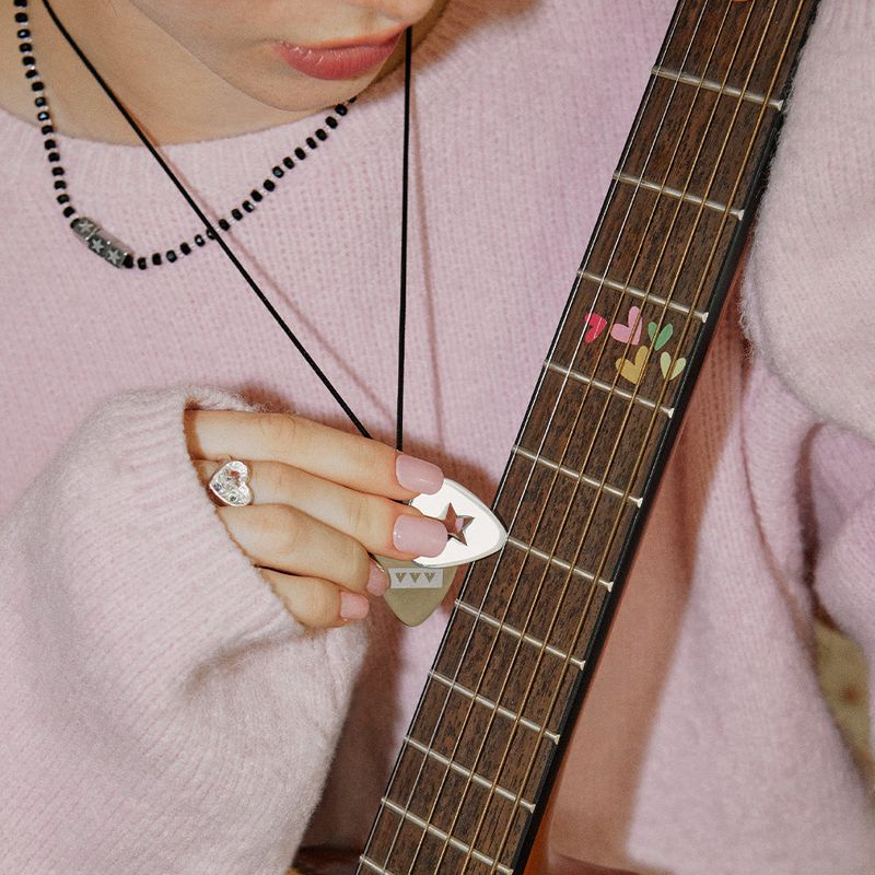 [STRAY KIDS HyunJin] Duoble Pick Logo Surgical Strap Necklace