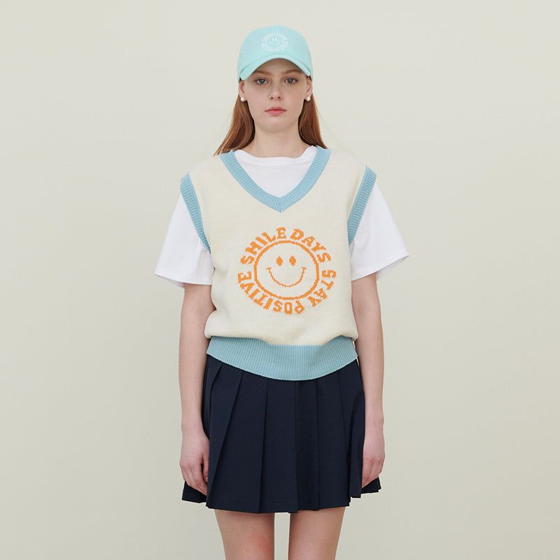 Smile knit vest