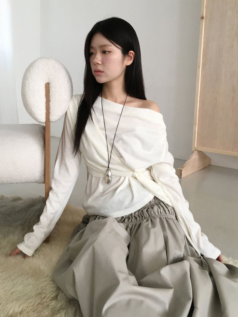 Cross strap drape T