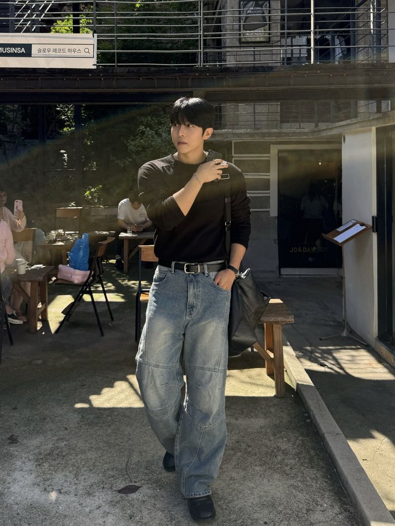 Waffle diagonal button crop long-sleeve t-shirt
