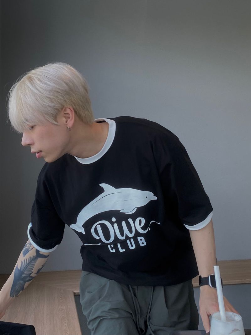 dolphin half T