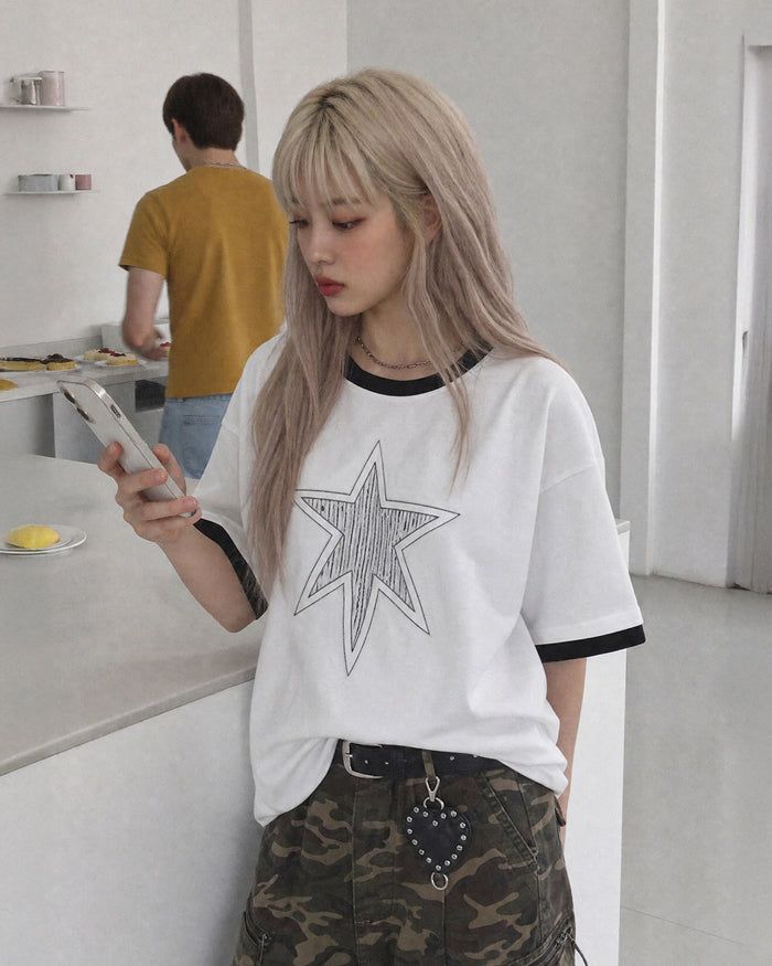 (UNISEX) Cutting Star Double Sleeve Tee
