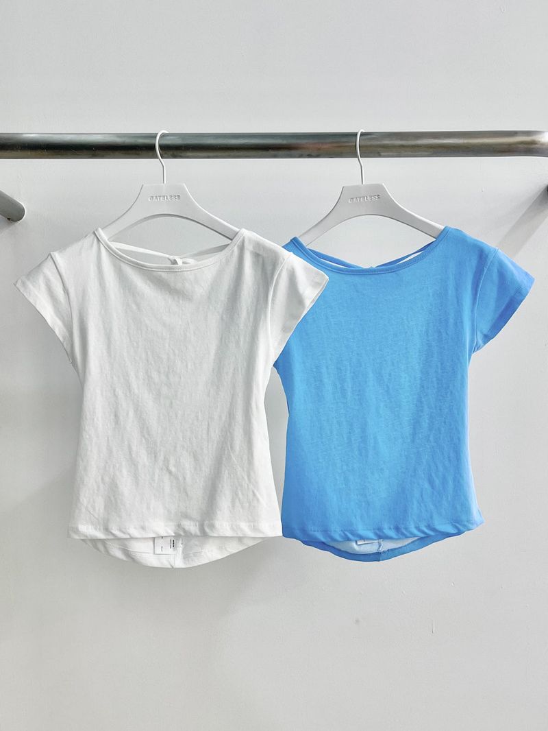 バックレスTシャツ
