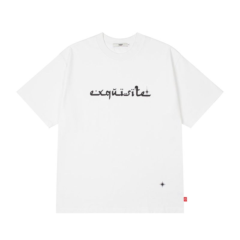 YEO（ワイイーオー）の「WHITE ARABIC T-SHIRT（Tops）」